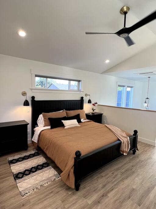 Brand New Custom Built Cottage In Downtown W/Pool! Salem Extérieur photo
