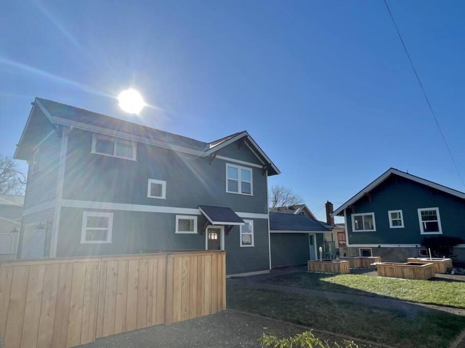 Brand New Custom Built Cottage In Downtown W/Pool! Salem Extérieur photo